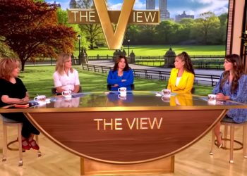 ABC accusa la FCC: rinnovo licenze è ritorsione contro Trump
