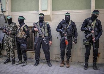 Trump: «Accordo storico sul disarmo completo di Hamas»