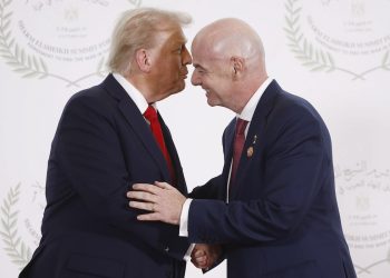 Infantino cerca l'aiuto di Trump per restare alla Fifa
