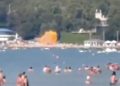 Droni ucraini su spiaggia in Russia, almeno sei morti