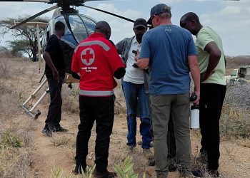 Elicottero precipita in Kenya, sette morti tra i turisti