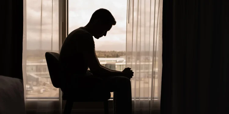 Conservante alimentare legato a più suicidi tra i giovani nel Regno Unito